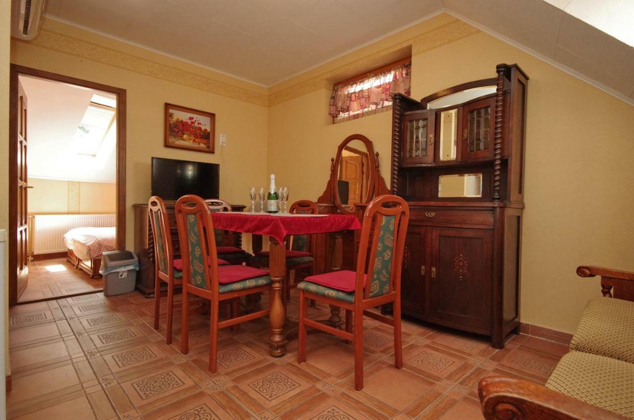 Burg Apartman Gyula Exterior foto